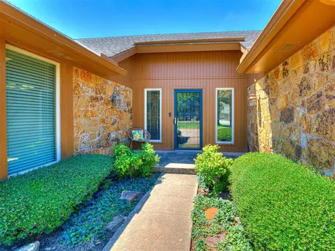 Other - 2012 E Mistletoe Ln, Edmond, OK 73034 photo 1 of 7