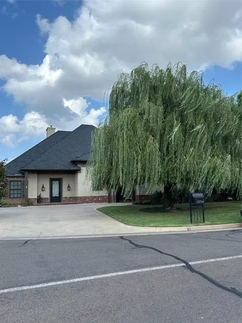 Undisclosed, Edmond, OK 73013