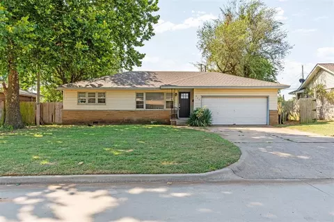 620 E Bouse Dr, Midwest City, OK 73110