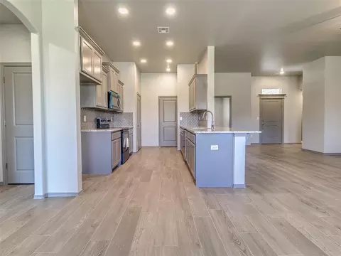 Entry Way - 15963 Pecan Rd, Mcloud, OK 74851 photo 1 of 1