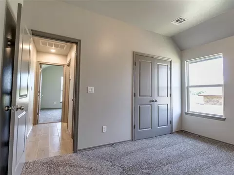 Bedroom - 15963 Pecan Rd, Mcloud, OK 74851 photo 6 of 9