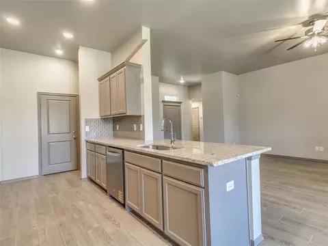 Kitchen - 15963 Pecan Rd, Mcloud, OK 74851 photo 1 of 2