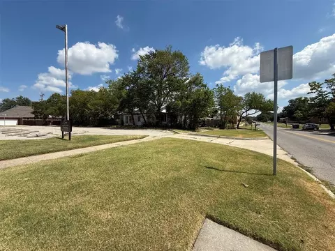 425 E Gray St, Norman, OK 73071 photo 3