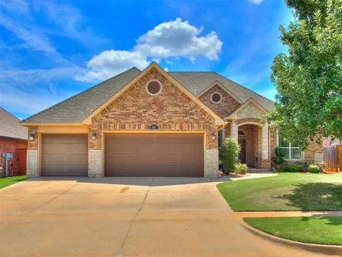 6016 NW 152nd St, Edmond, OK 73013