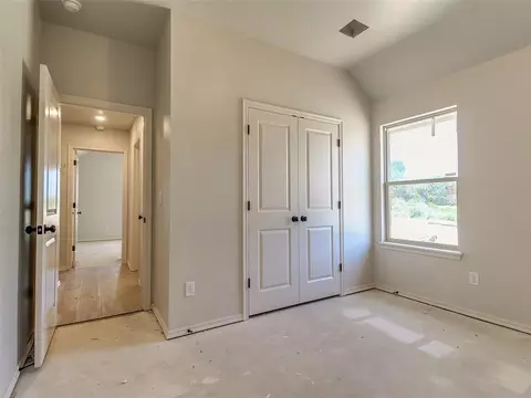 Bedroom - 15951 Pecan Rd, Mcloud, OK 74851 photo 5 of 5