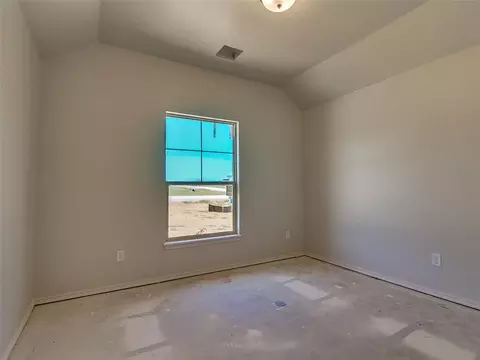 Bedroom - 15951 Pecan Rd, Mcloud, OK 74851 photo 2 of 5