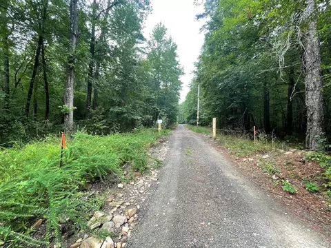 000 Rocky Drive Rd, Smithville, OK 74957