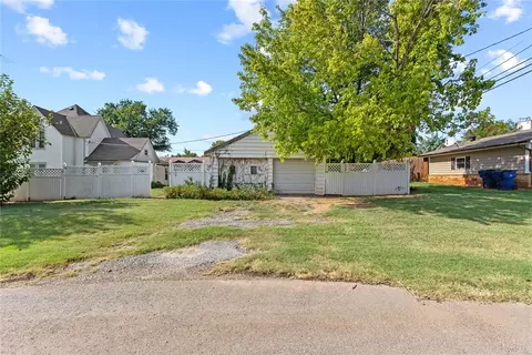 422 N Main St, Okeene, OK 73763 photo 4