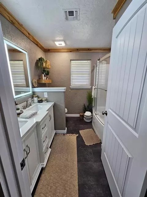 216 S Apache St, Binger, OK 73009 photo 32