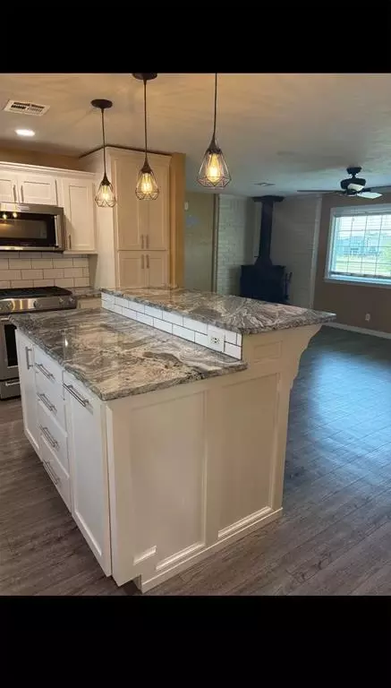 Kitchen - 307 E 6th St, Granite, OK 73547 photo 2 of 3