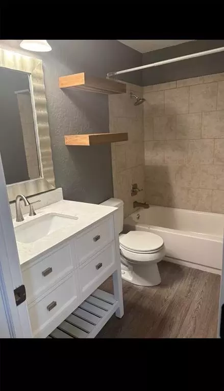 Bath - 307 E 6th St, Granite, OK 73547 photo 2 of 2
