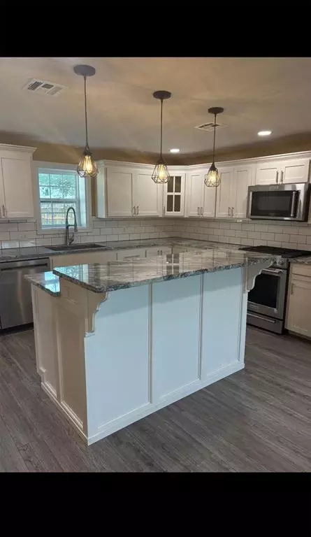 Kitchen - 307 E 6th St, Granite, OK 73547 photo 3 of 3
