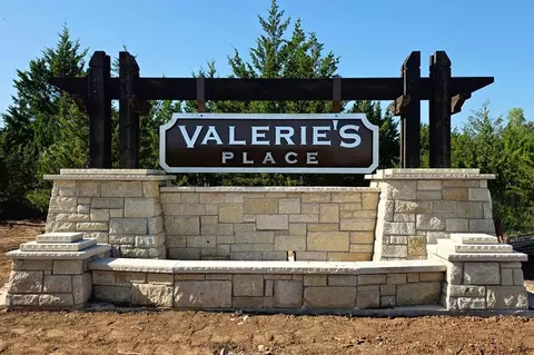9328 Valerie Dr, Guthrie, OK 73044