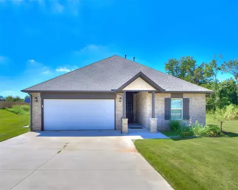 9749 Livingston Rd, Edmond, OK 73025