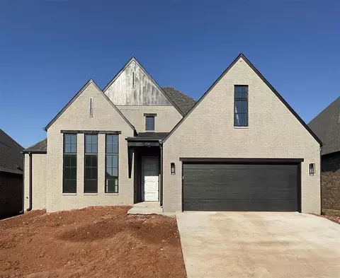 15513 Bergman Cir, Edmond, OK 73013