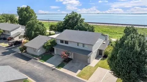 9914 Hefner Village Dr, Oklahoma City, OK 73162