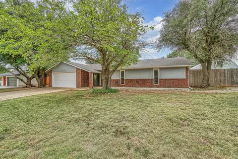 1008 S Trail Dr, Altus, OK 73521 photo 2