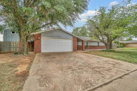 1008 S Trail Dr, Altus, OK 73521 photo 3