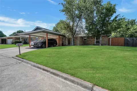 325 NW 63rd St, Lawton, OK 73505
