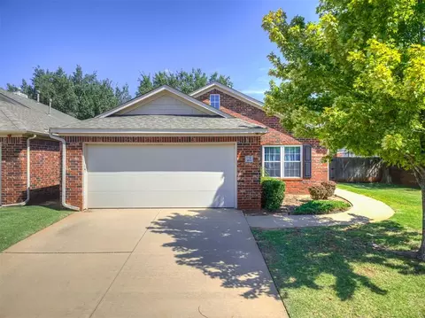 2455 Manchester Dr #08, Oklahoma City, OK 73120