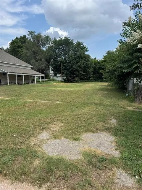 120 S Cherry St, Pauls Valley, OK 73075