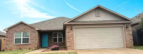 2716 Demotte Dr, Yukon, OK 73099