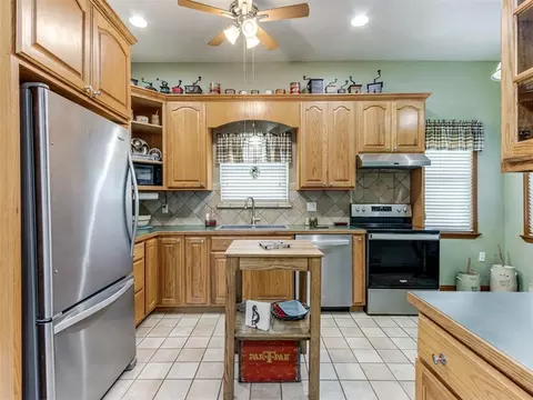 525 E Broadway St, Cushing, OK 74023 photo 16
