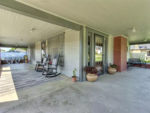 525 E Broadway St, Cushing, OK 74023 photo 7