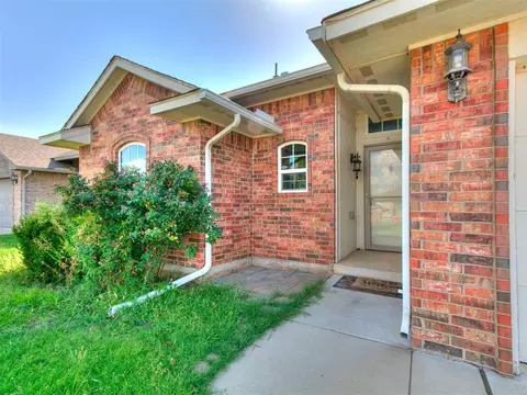 5707 Sanabel Ct, Oklahoma City, OK 73179
