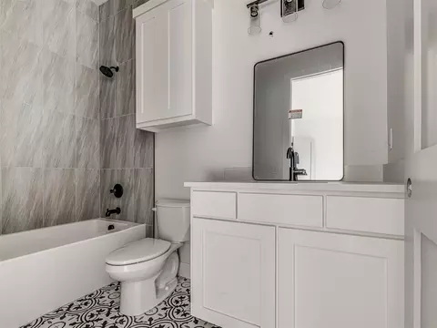 Bath - 4404 Rustic Trl, Moore, OK 73160 photo 1 of 1