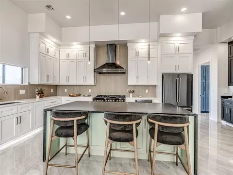 Kitchen - 4404 Rustic Trl, Moore, OK 73160 photo 3 of 14