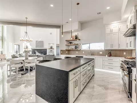 Kitchen - 4404 Rustic Trl, Moore, OK 73160 photo 12 of 14