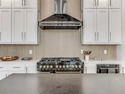 Kitchen - 4404 Rustic Trl, Moore, OK 73160 photo 4 of 14