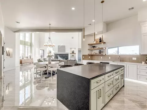 Kitchen - 4404 Rustic Trl, Moore, OK 73160 photo 13 of 14