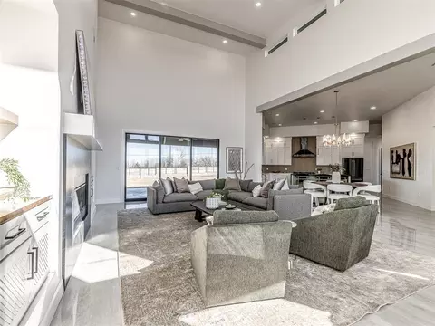 Living - 4404 Rustic Trl, Moore, OK 73160 photo 2 of 7