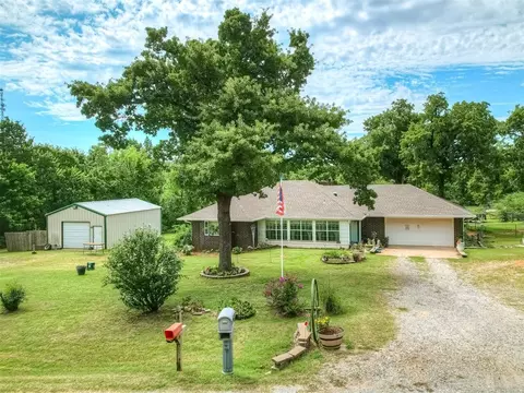 3800 S Horseshoe Dr, Guthrie, OK 73044