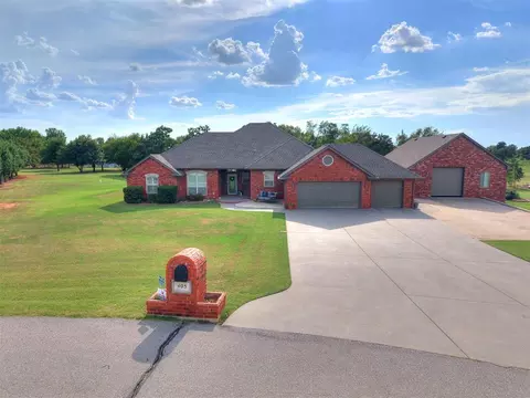 405 W Ponderosa Dr, Tuttle, OK 73089