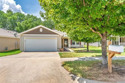 15409 S Calm Wind Dr, Oklahoma City, OK 73170