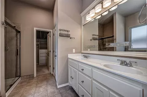 2913 Alethea Dr, Moore, OK 73160 photo 19