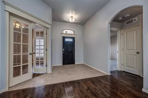 2913 Alethea Dr, Moore, OK 73160 photo 4