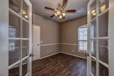 2913 Alethea Dr, Moore, OK 73160 photo 5