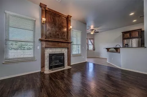 2913 Alethea Dr, Moore, OK 73160 photo 7