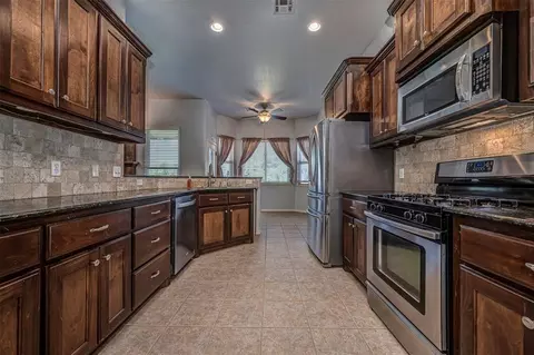 2913 Alethea Dr, Moore, OK 73160 photo 12