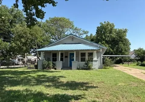 235 W Polk St, Mangum, OK 73554