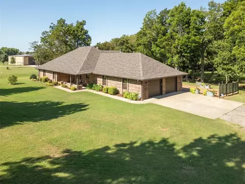 715 S Morgan Rd, Tuttle, OK 73089