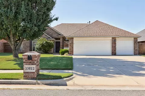 10612 NW 40th St, Yukon, OK 73099