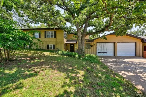 3020 Short Dr, Edmond, OK 73034