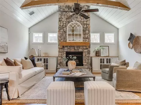 1924 Boathouse Rd, Edmond, OK 73034