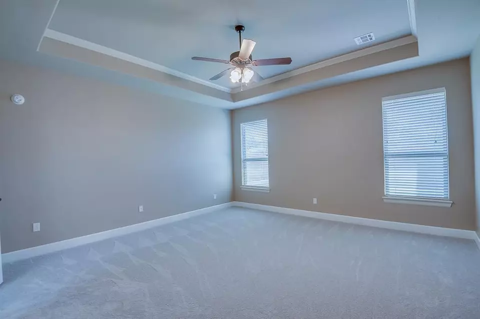 Bedroom - 928 NW 191st St, Edmond, OK 73012 photo 6 of 7