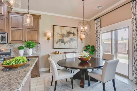 Dining - 928 NW 191st St, Edmond, OK 73012 photo 1 of 1